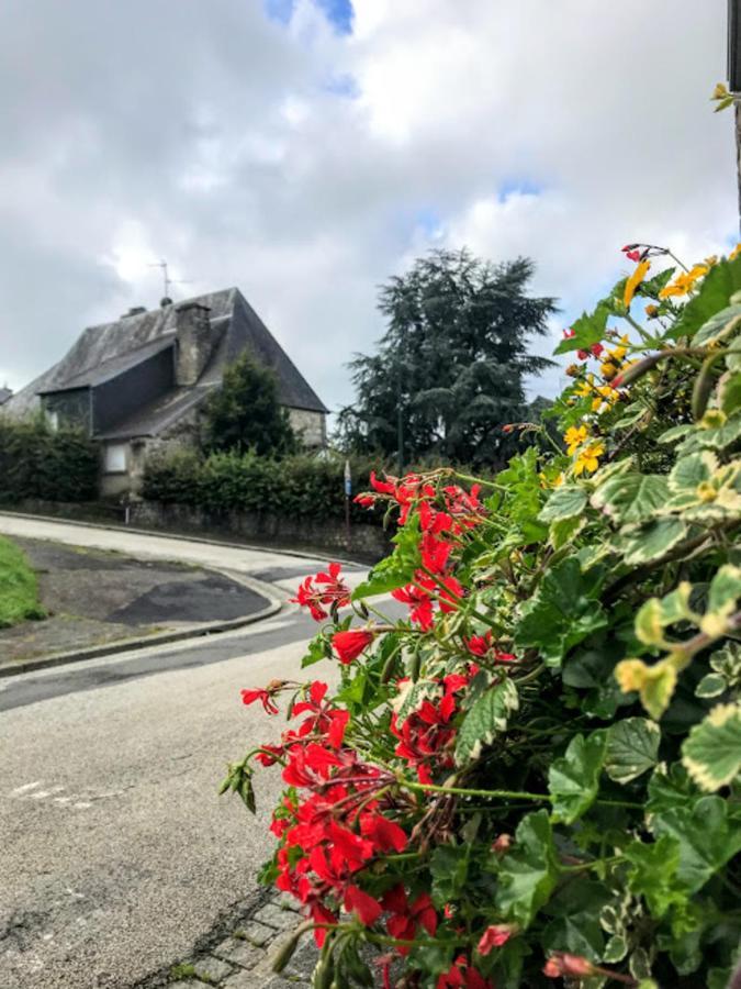 La Tour Cachee Bed and Breakfast Mortain-Bocage Buitenkant foto