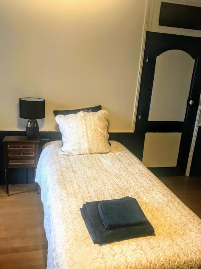 La Tour Cachee Bed and Breakfast Mortain-Bocage Buitenkant foto