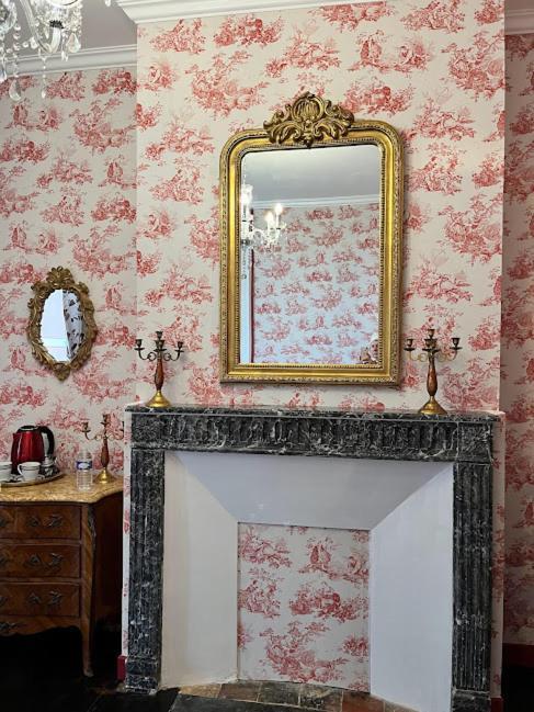 La Tour Cachee Bed and Breakfast Mortain-Bocage Buitenkant foto